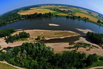 Bords de Loire avec Sancerrois - St Fargueau - Guedelon