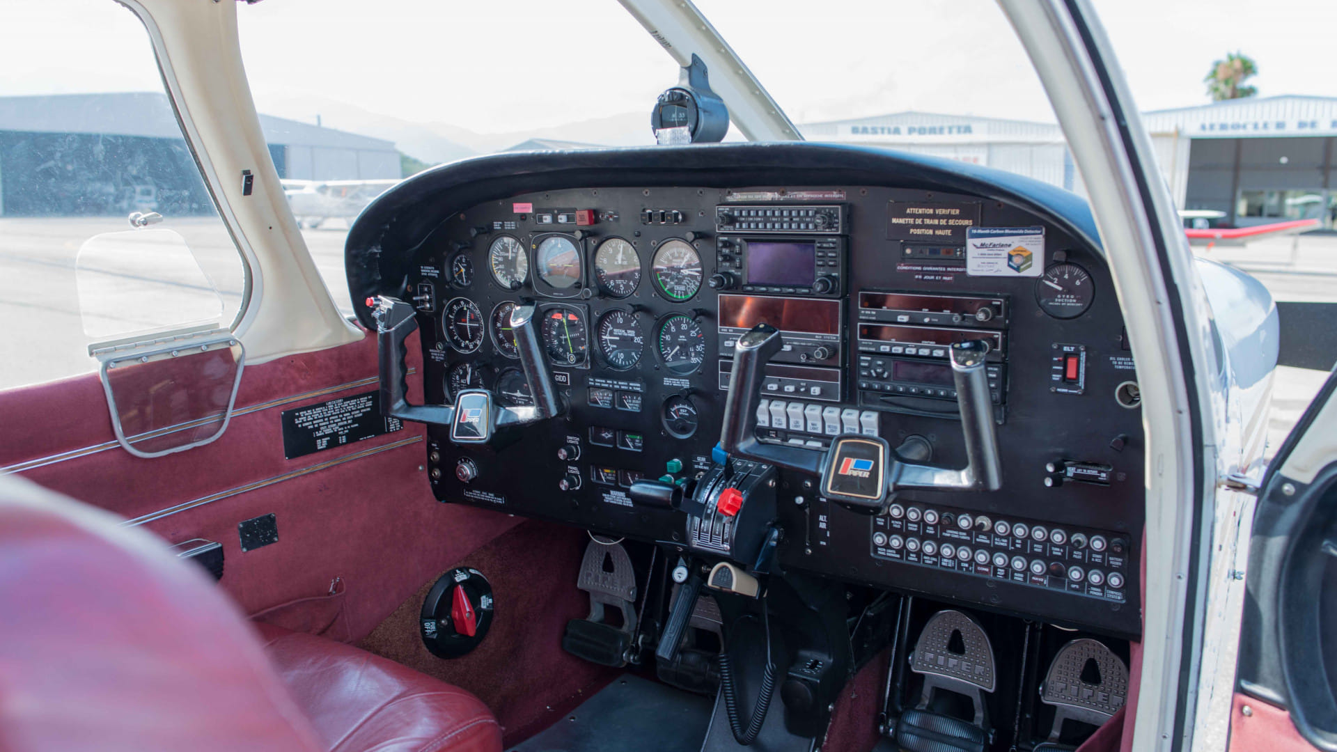 Piper PA28 Arrow III