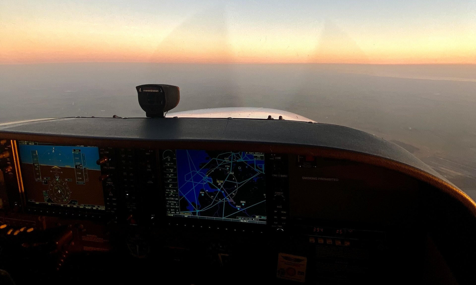 Schnupperflug Cessna 172S Digital-Cockpit + 2 Begleitpers.