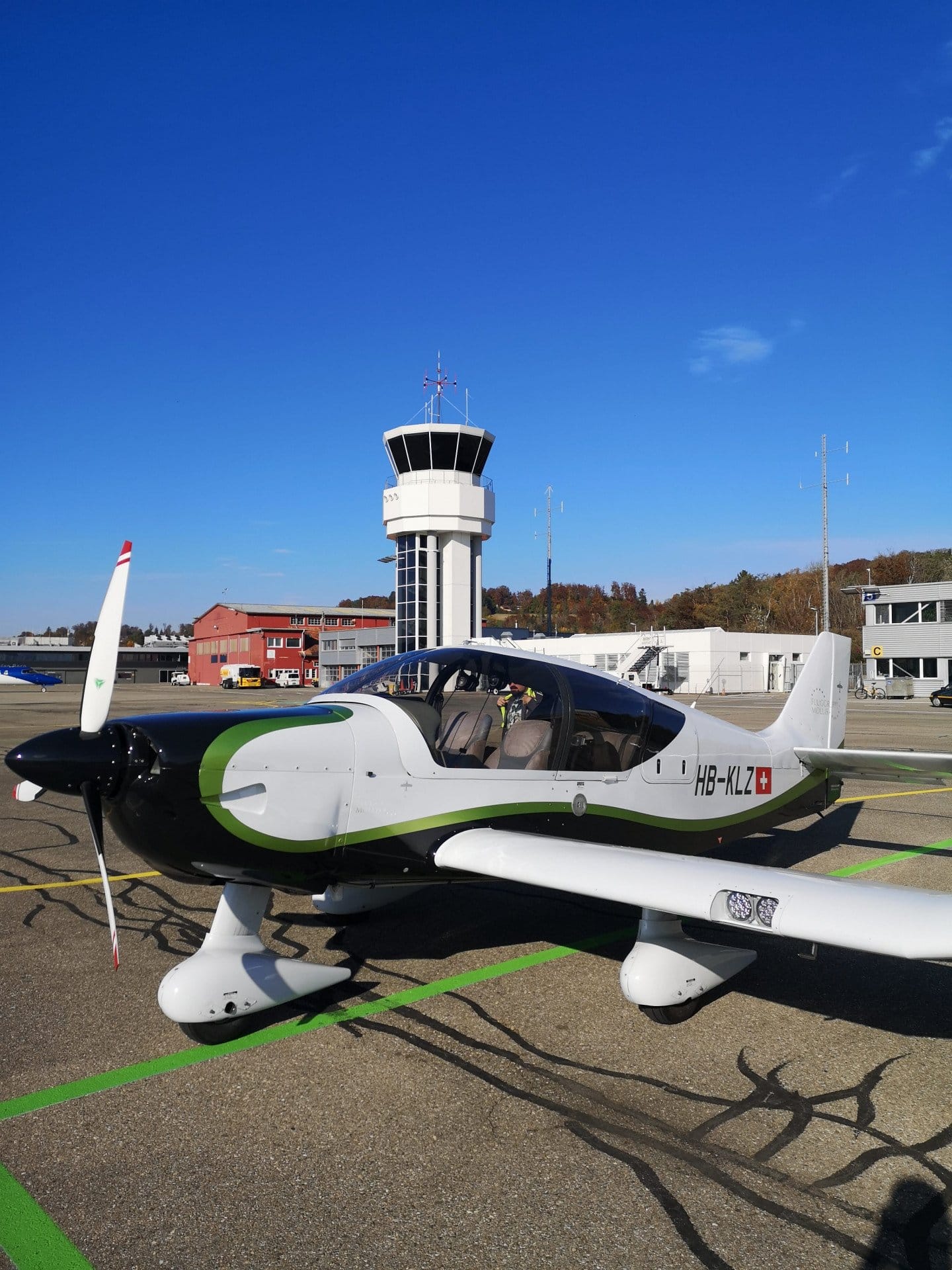 Robin DR 401