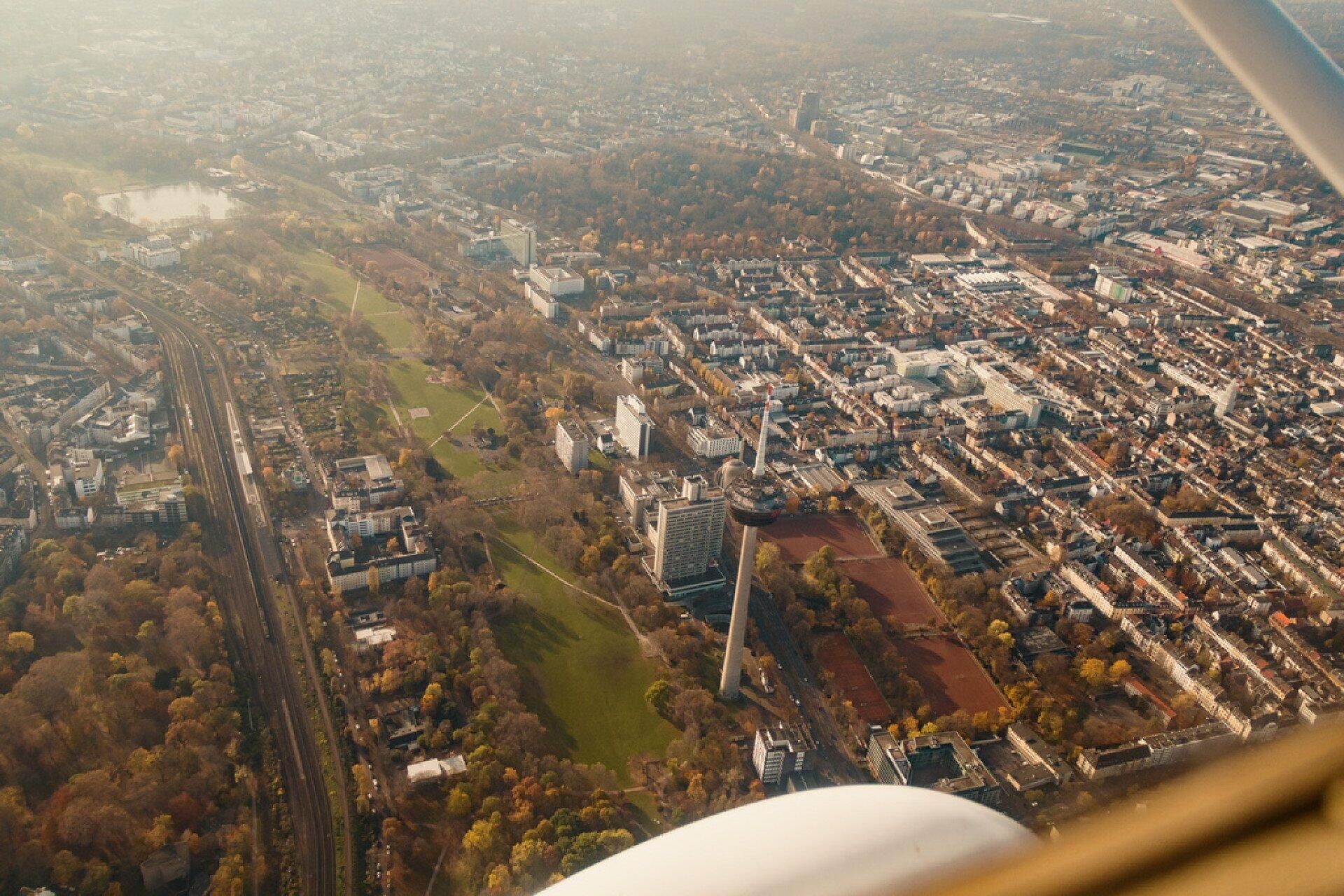 Köln: Kölner Dom und Innenstadt von oben sehen