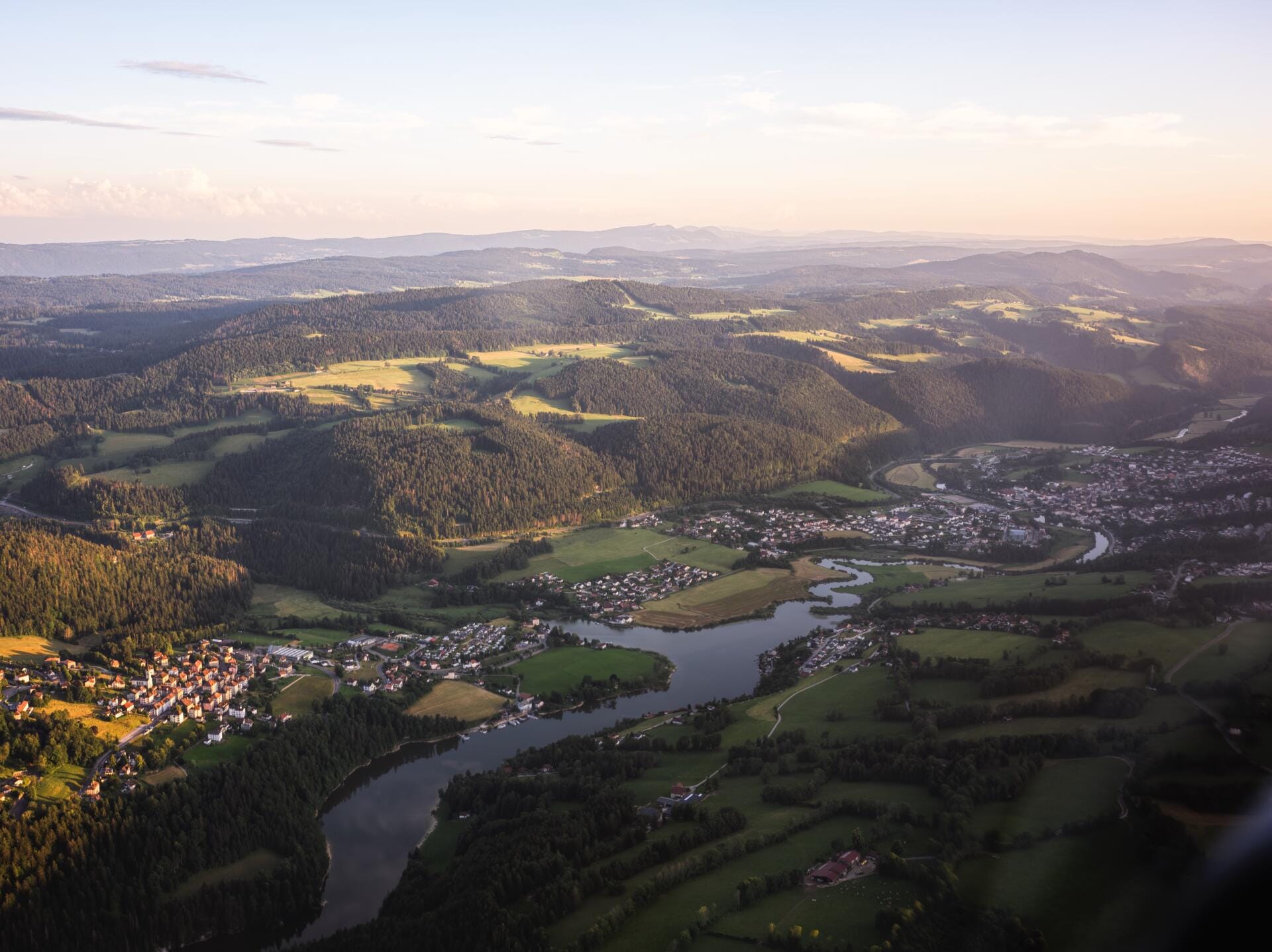 Survol du Haut-Doubs et du Mont d’Or