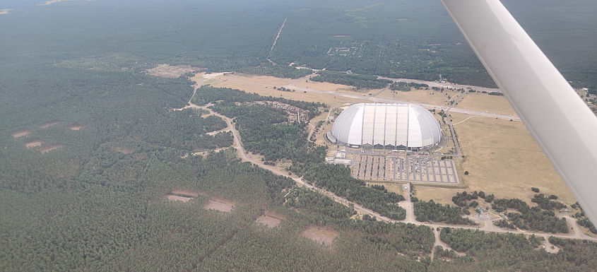 Südliches Brandenburg - Tesla, Tropical Island und Tagebau