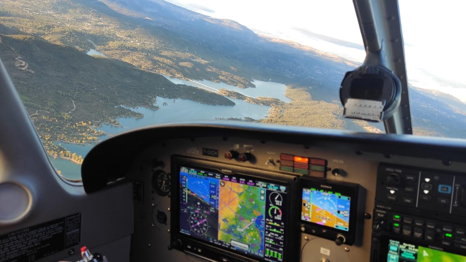 Azure to Emerald: The Ultimate St. Tropez & St. Cassien Loop