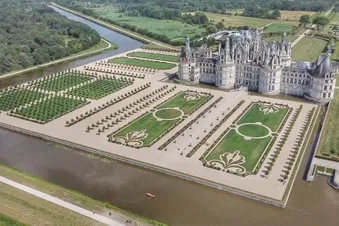 Les Chateaux de La Loire au départ du Mans