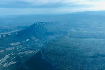 Survol Pic Saint-Loup - La grande Motte en hélico R66 Marine
