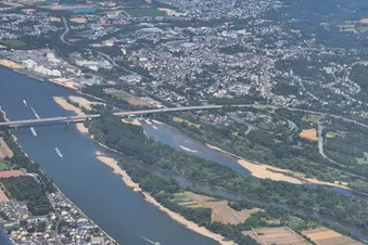 Der Rhein bei Mülheim Kärlich