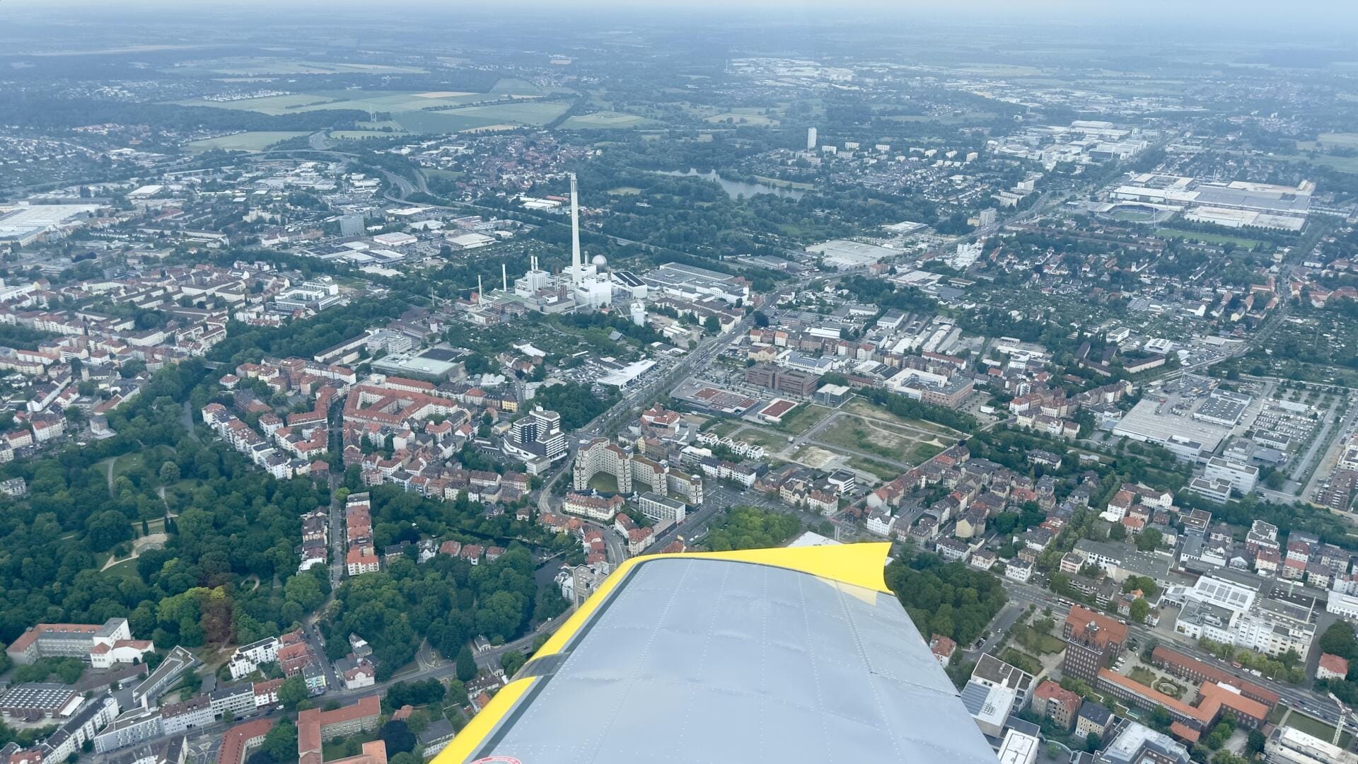 Entdecke Braunschweig oder deiner Wahl aus der Luft