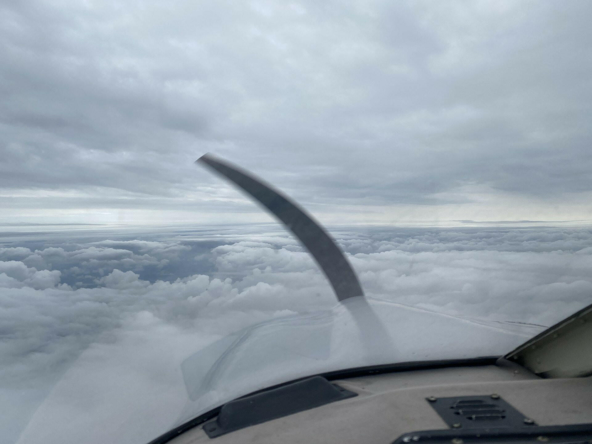 Mit IFR könne wir auch durch die Wolken fliegen
