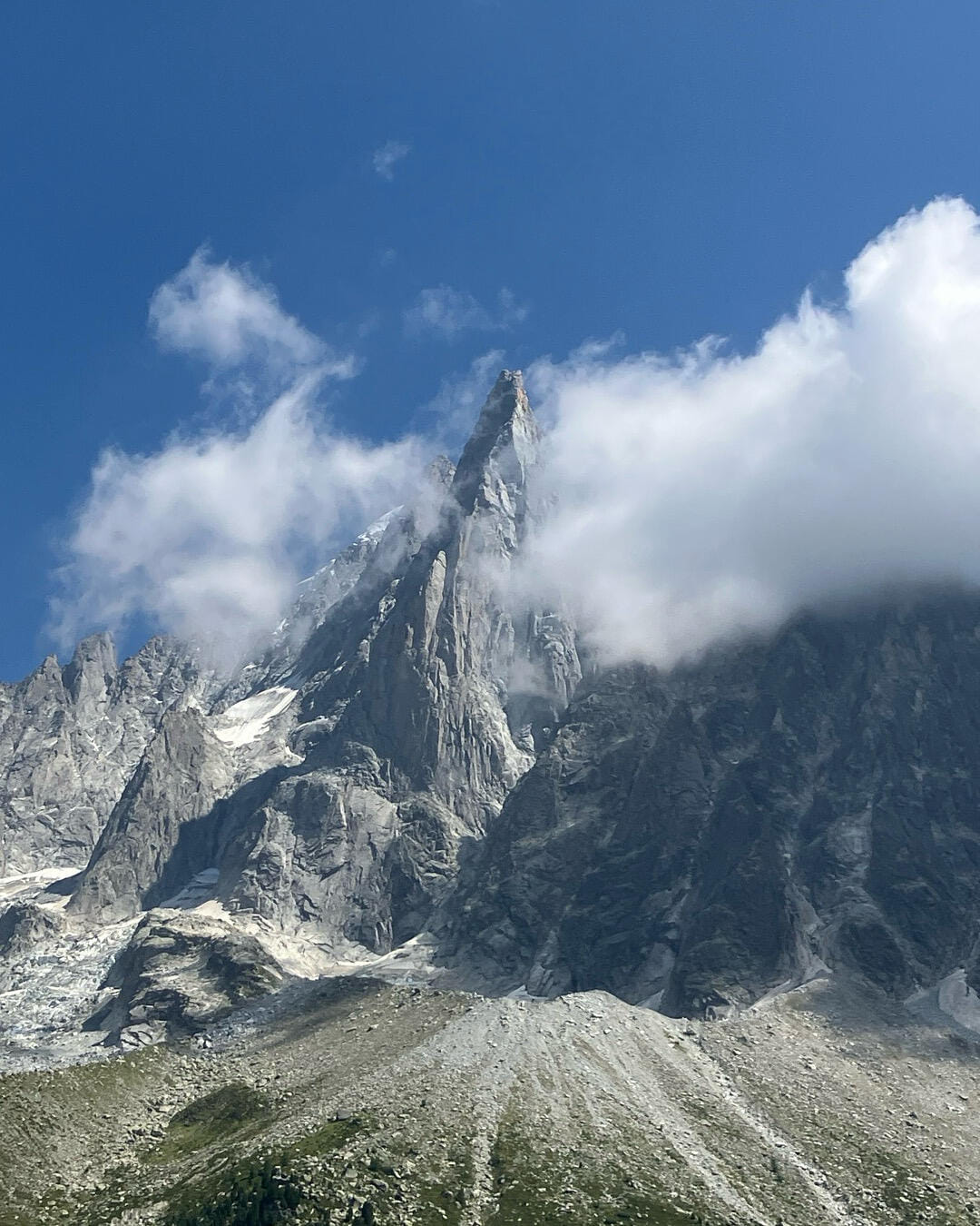 Massif du Mont-Blanc avec halte à Megève (LFHM)