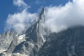 Massif du Mont-Blanc avec halte à Megève (LFHM)