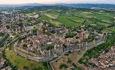 Vol d'une journée sur Carcassonne