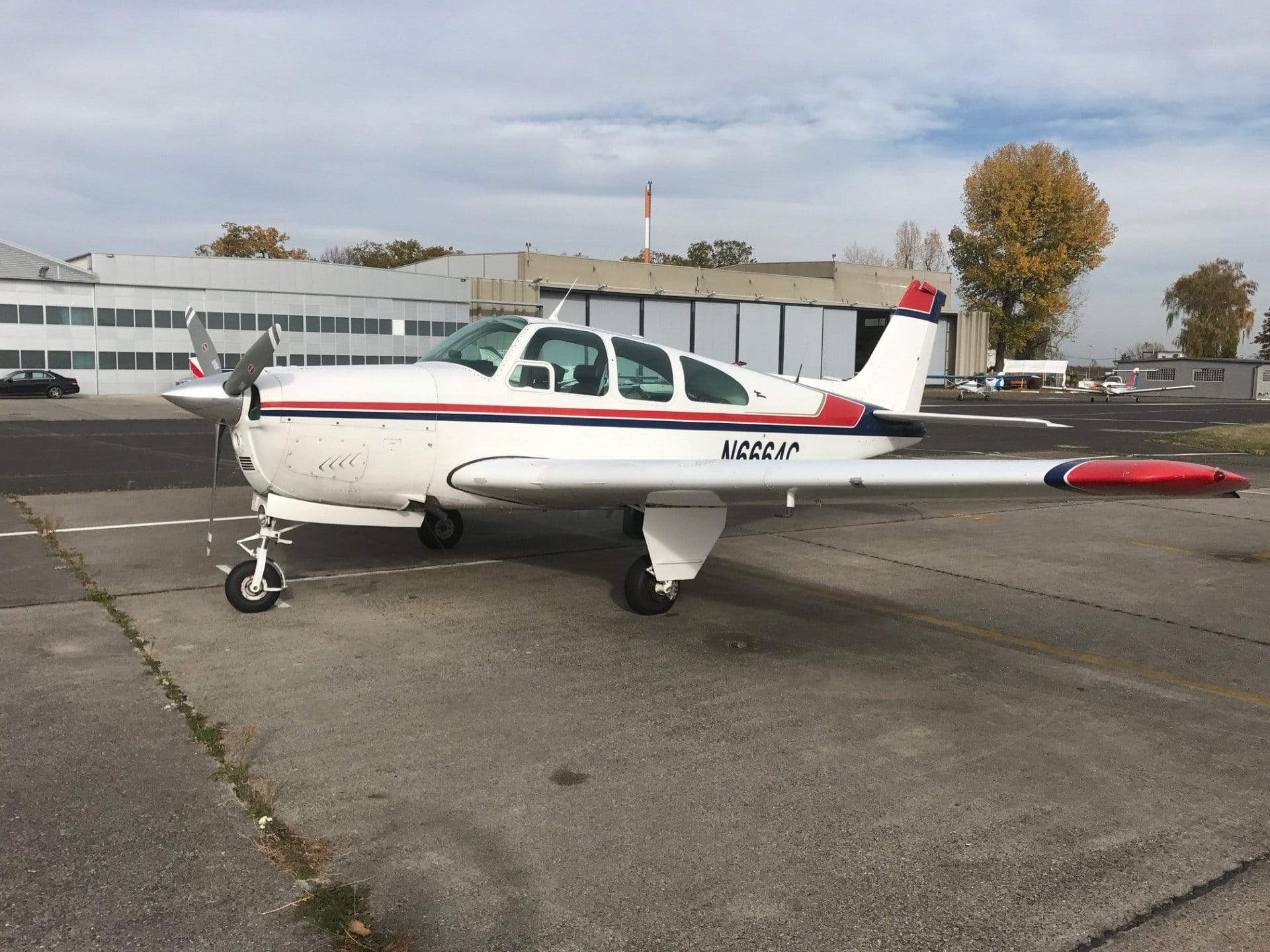 Beechcraft Bonanza F33A