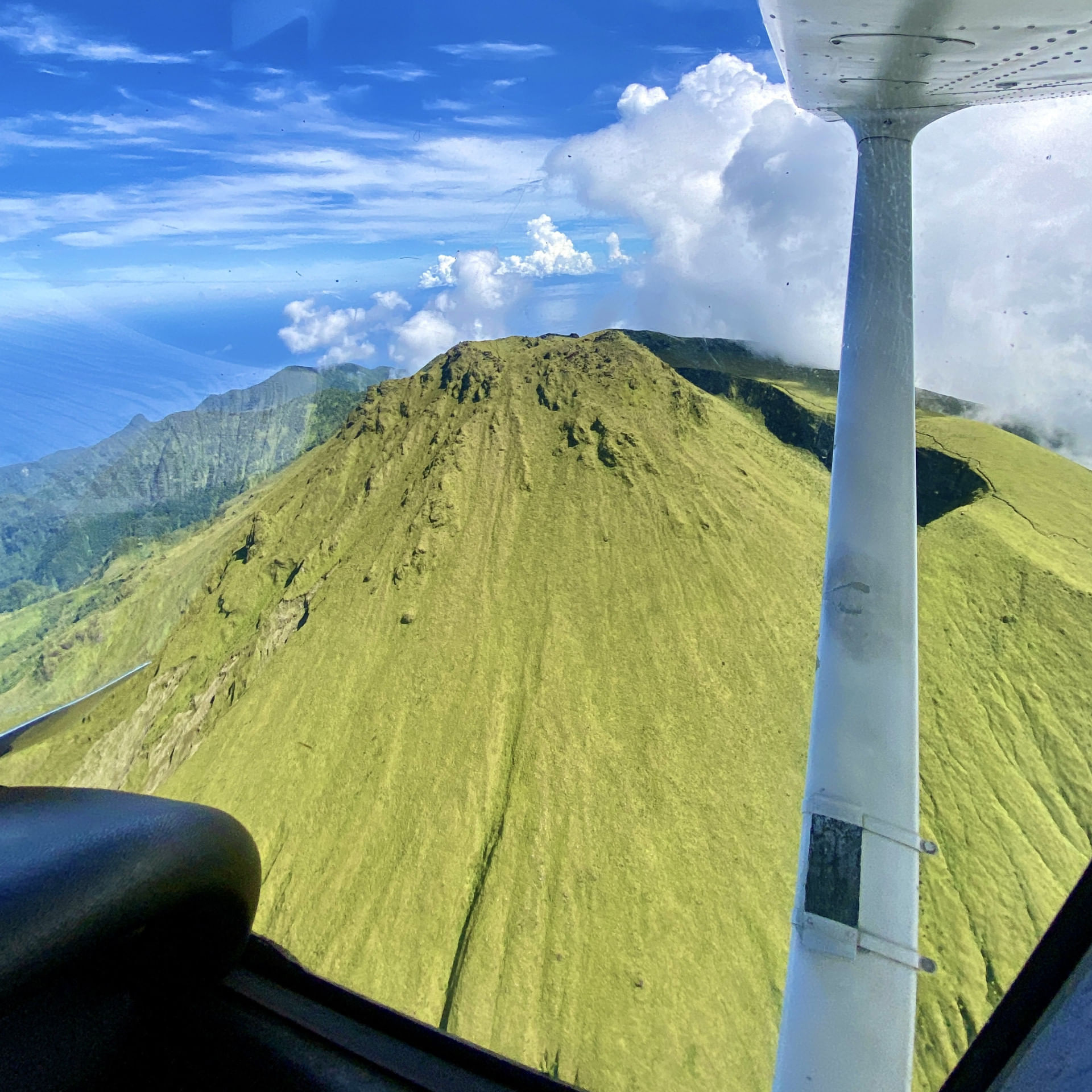 🌼🌹Tour de la Martinique vue du ciel ! 😍🎉