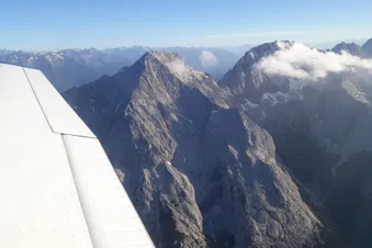Alpenrundflug -> Zugspitze + Schloss N. (ihr seid zu zweit)