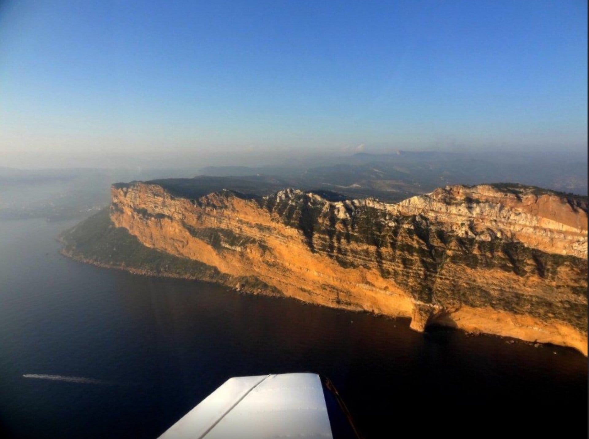 De Salon à Cassis, le Sud depuis le ciel