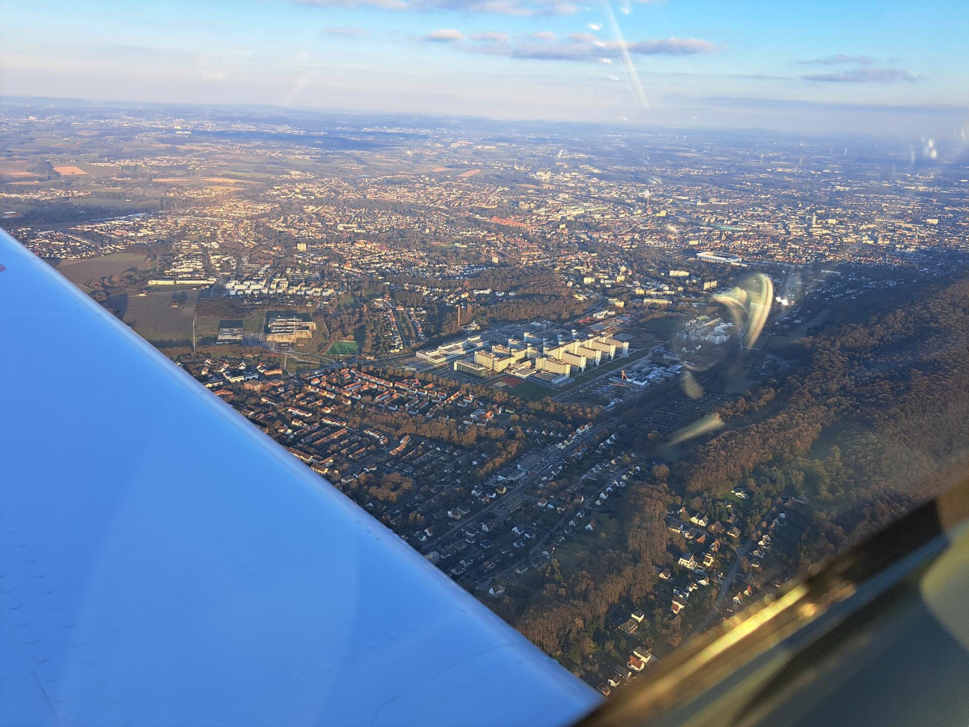 Rundflug ab Bielefeld für 1 Stunde die Richtung bestimmst du