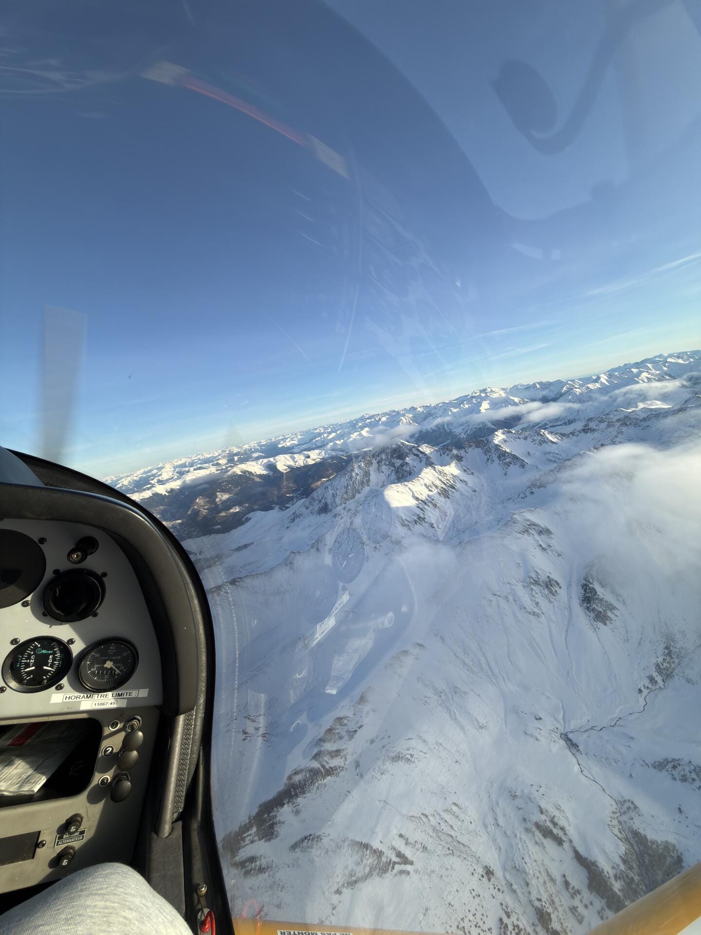 🛩️  Cap sur le Pic du Midi — Pyrénées vues du ciel