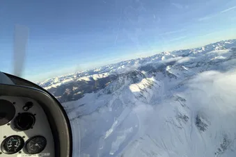 🛩️ Cap sur le Pic du Midi — Pyrénées vues du ciel