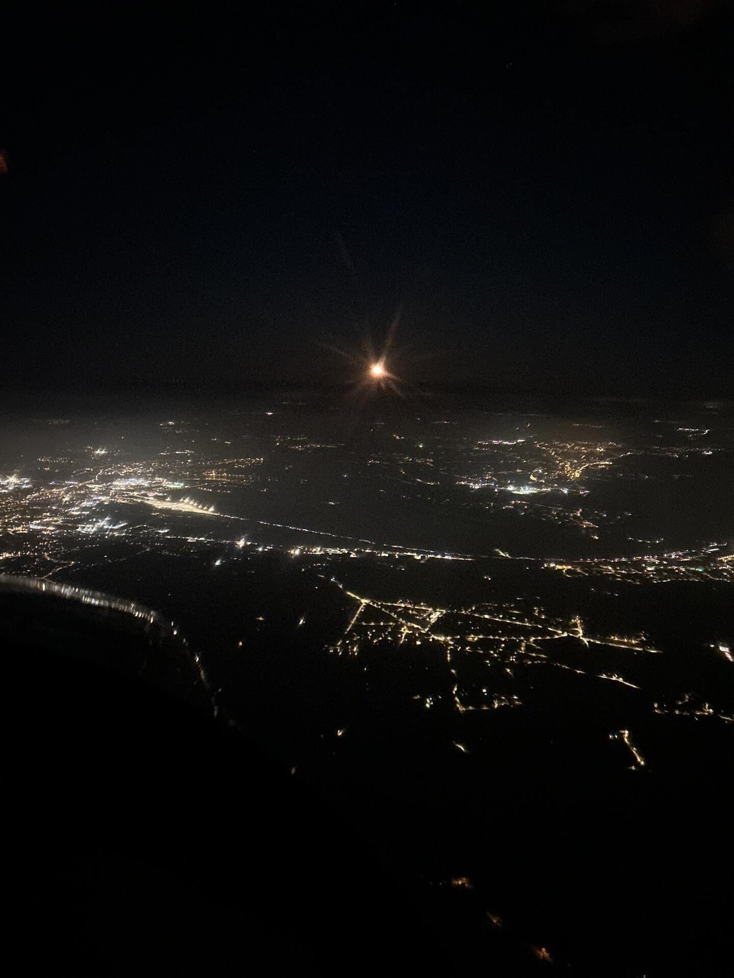 Lyon vue du ciel - de jour comme de nuit