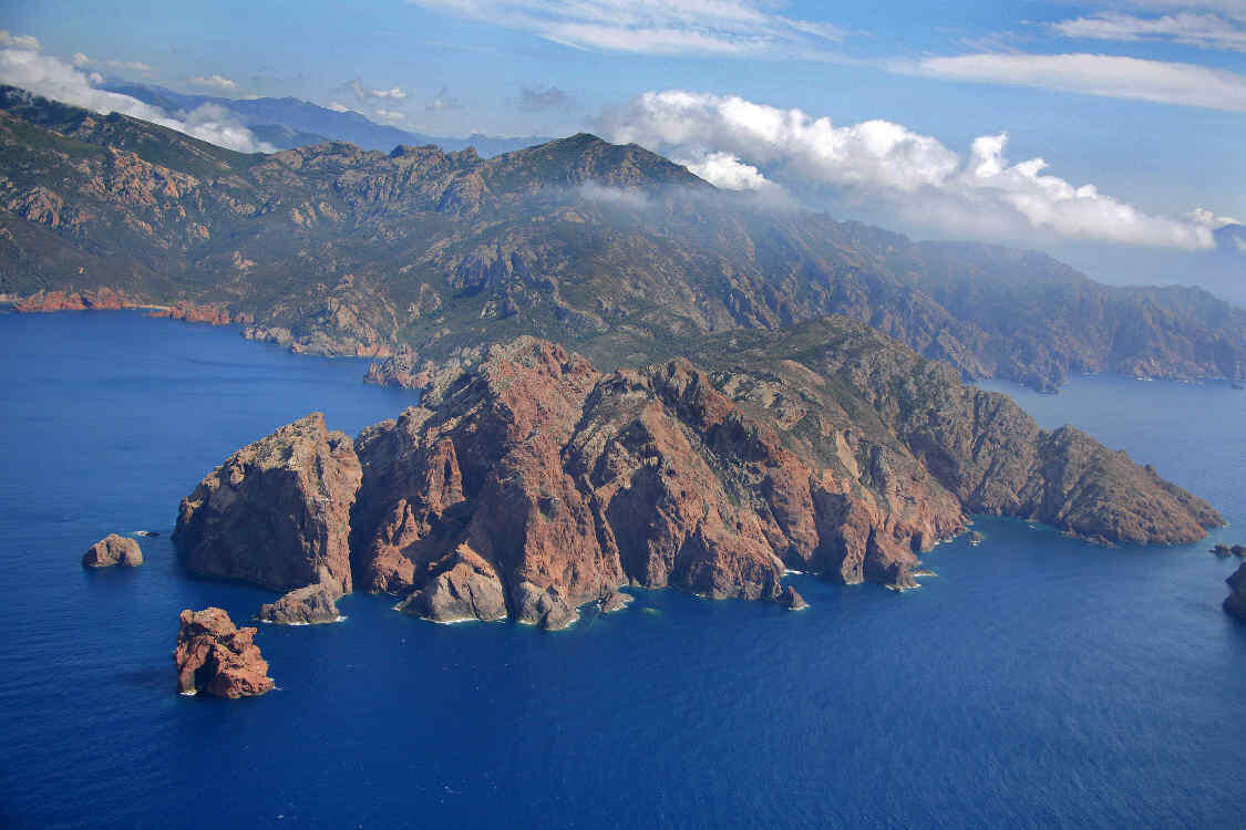 🔥 Aller en Corse en avion privé –  (séjour min. 2 jours)