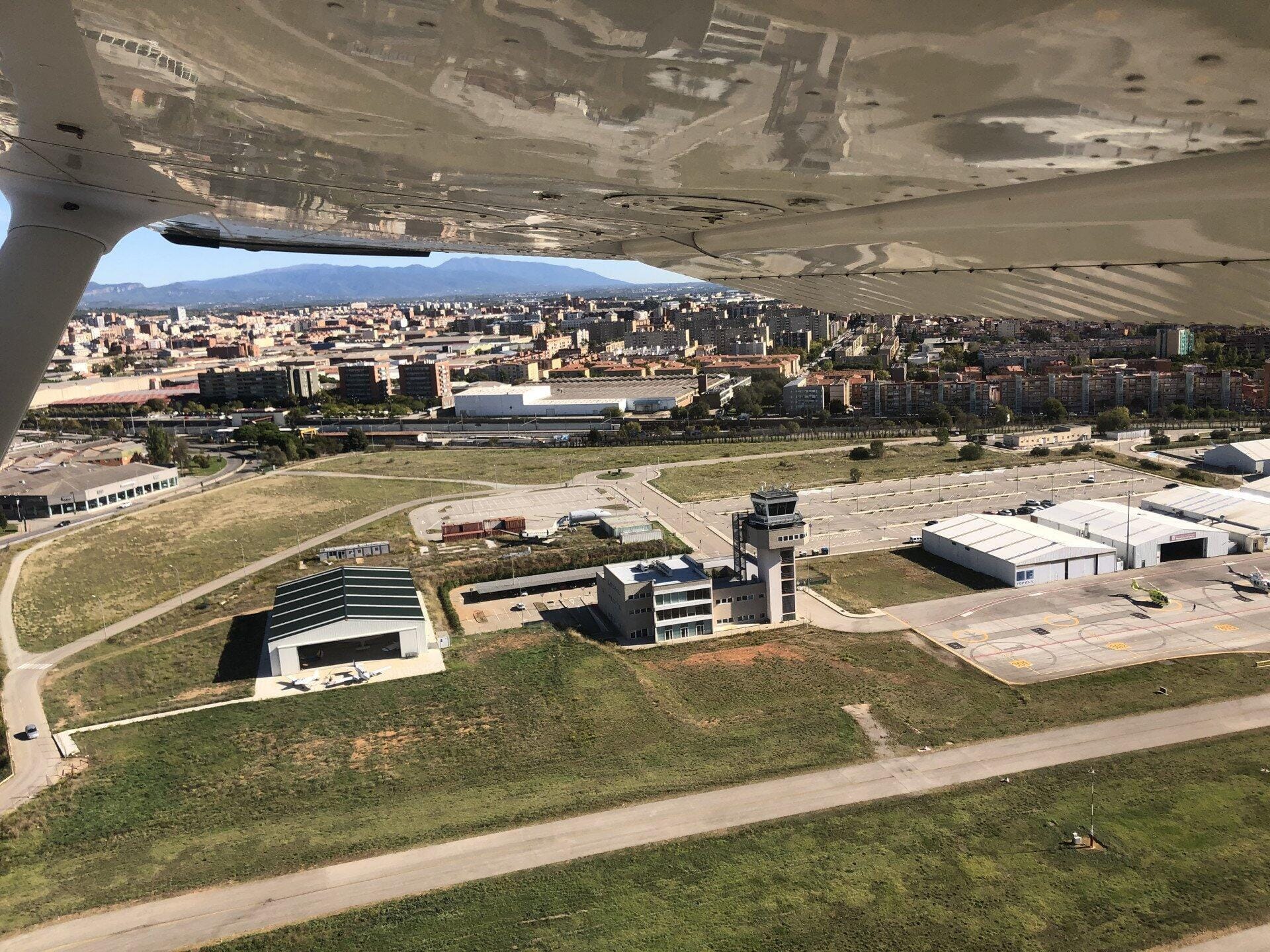 Barcelona Discovery Flight - Pilot for a day