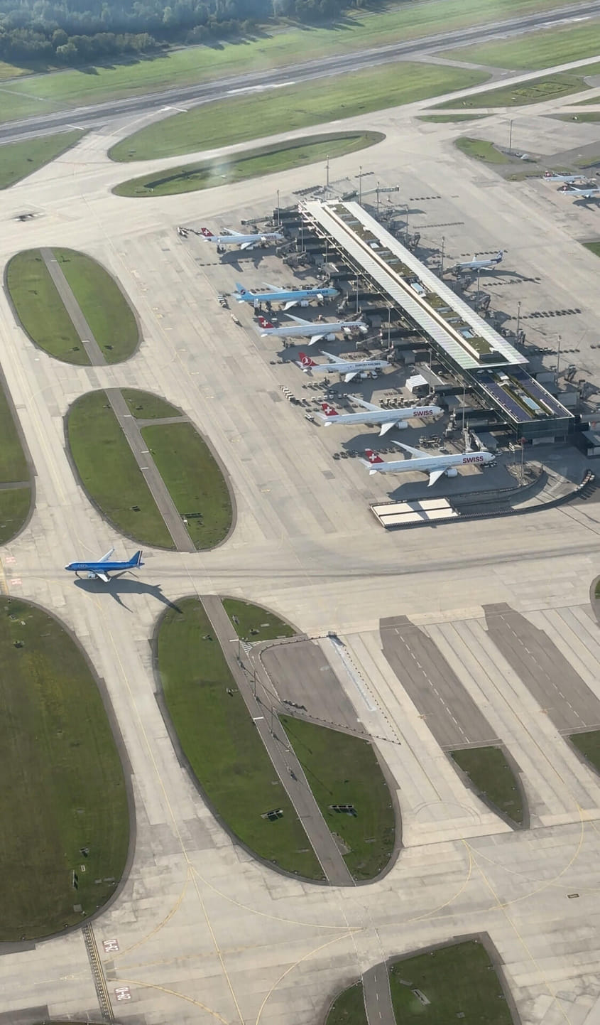 Flughafen Zürich und Rheinfall von oben!