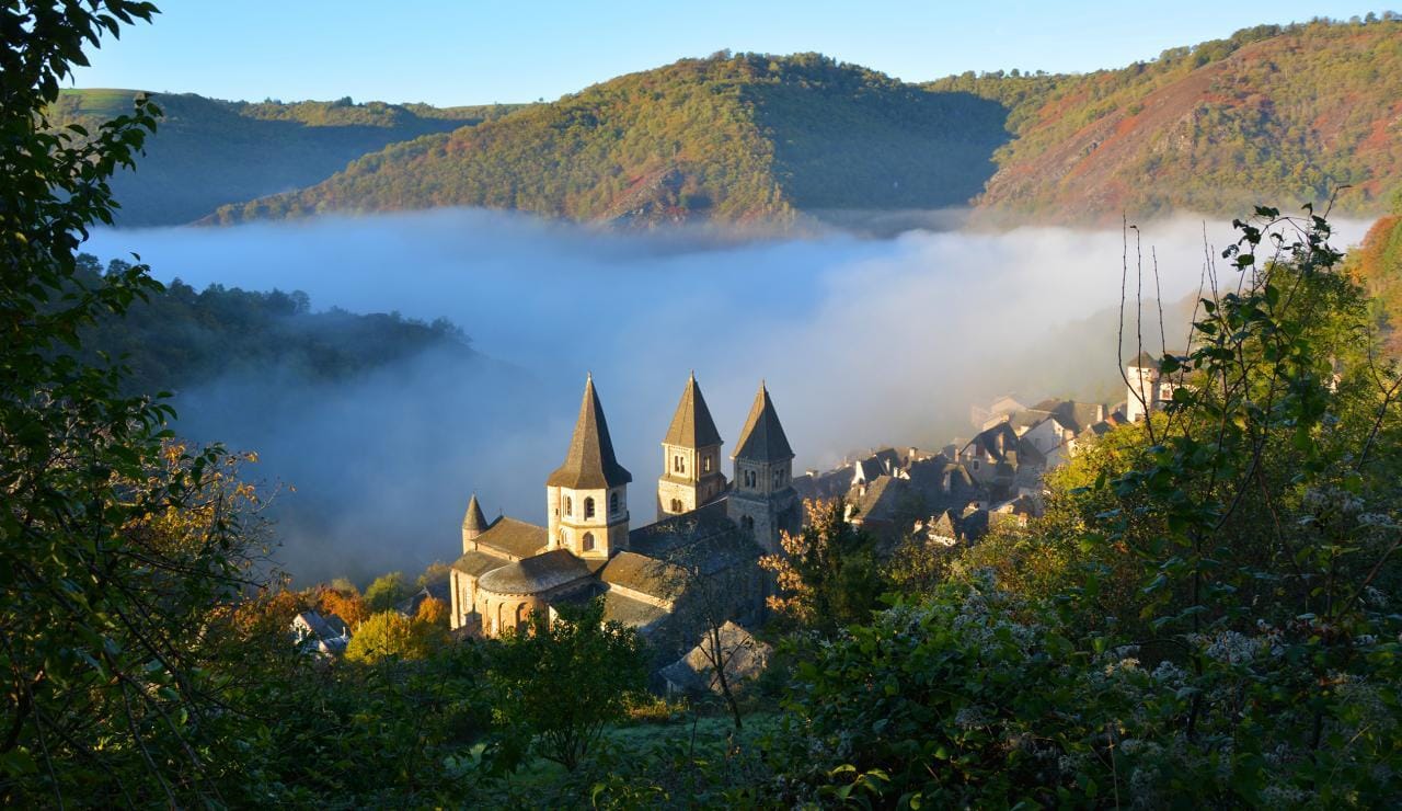 Balade aérienne entre Aveyron et monts du Cantal