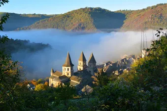 Balade aérienne entre Aveyron et monts du Cantal