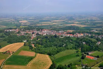 Balade aérienne : Les monts des Flandres depuis Merville