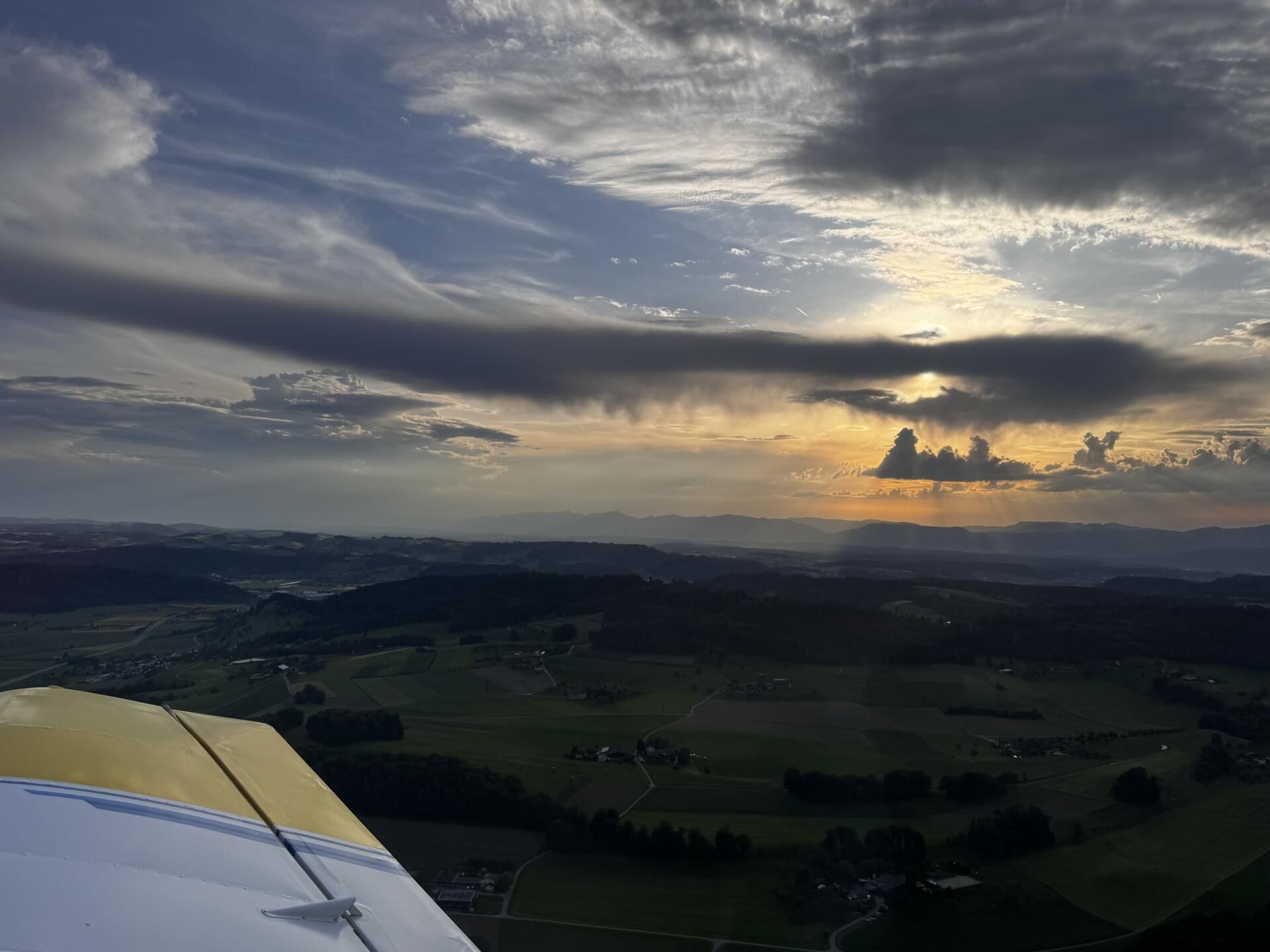 Vom Jura zum Napf – Flug über die Herzregion