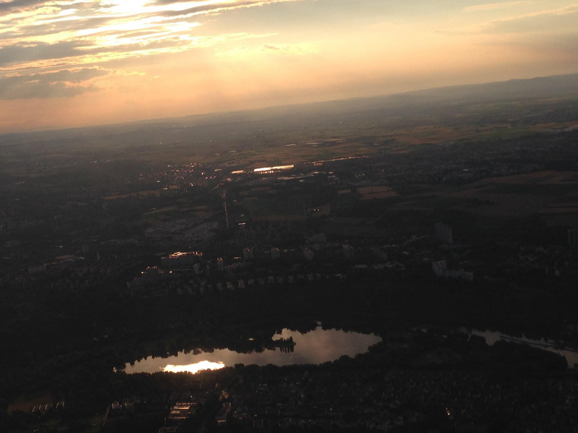 Rundflug mit einer Landung am Flugplatz Deiner Wahl