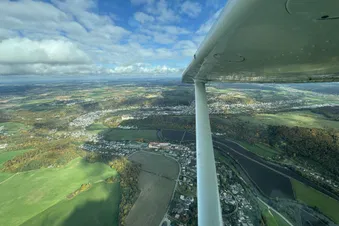 1 Stunde fliegen - freie Wahl - bis 3 Personen bis 300 kg