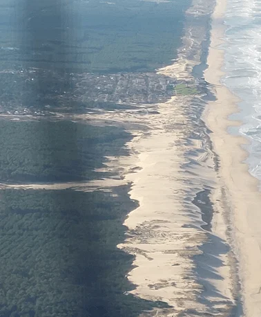 Survol de la côte atlantique et du bassin d'Arcachon