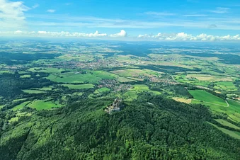 Rundflug über Stuttgart und die Schwäbische Alb