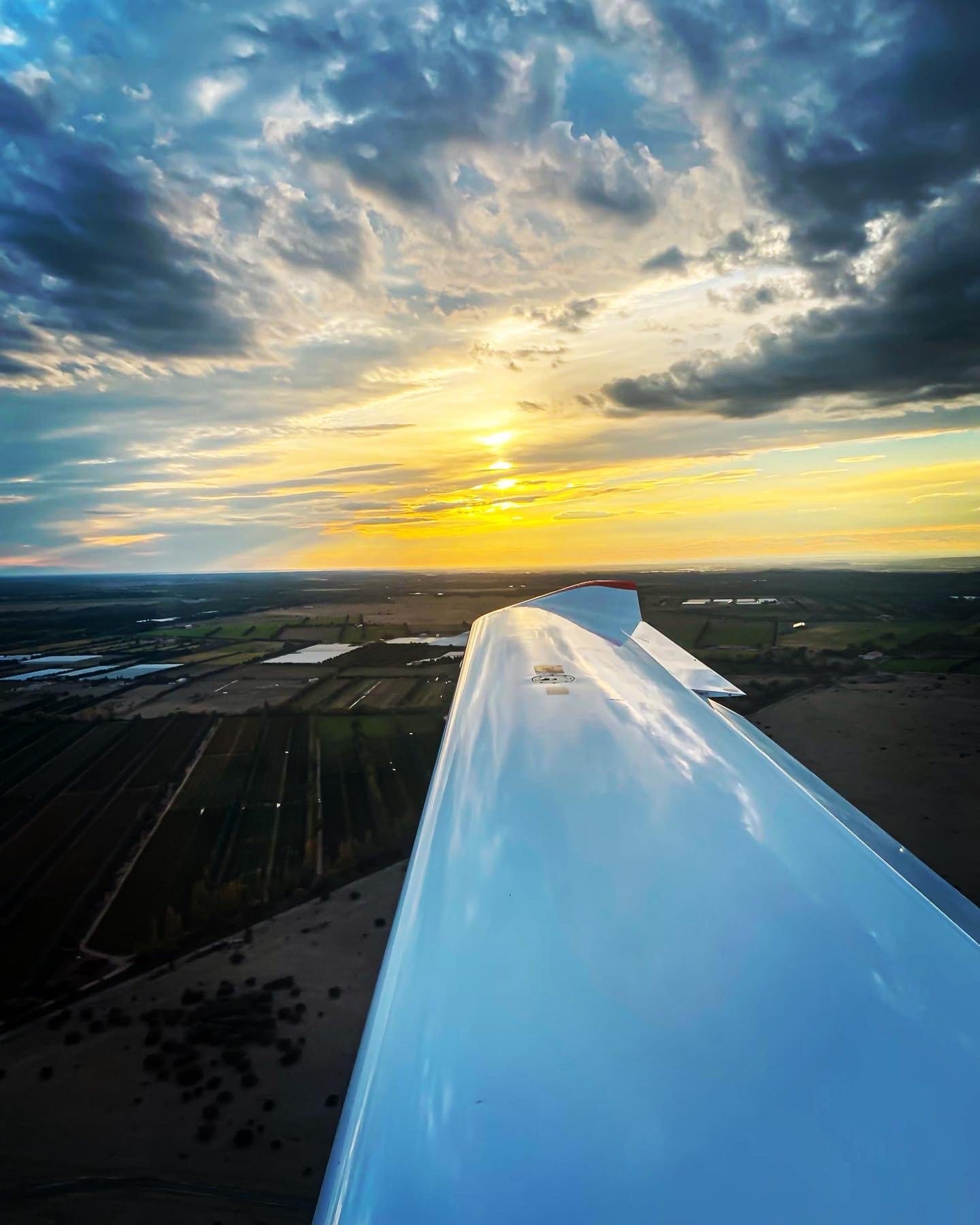 La Côte Bleue, Le Golfe de Fos, la Camargue, Les Baux...