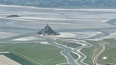Survol du Mont Saint Michel
