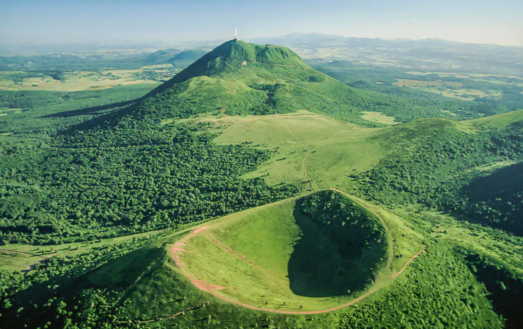 DECOUVERTES DES VOLCANS D AUVERGNE