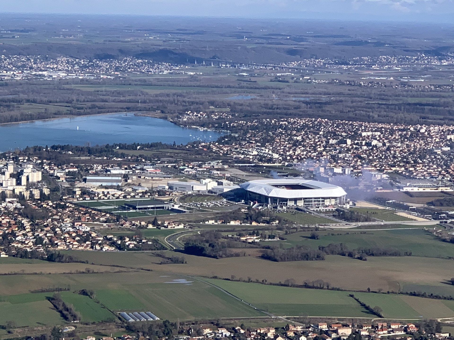 L' Est Lyonnais en Hélicoptère - 15 min