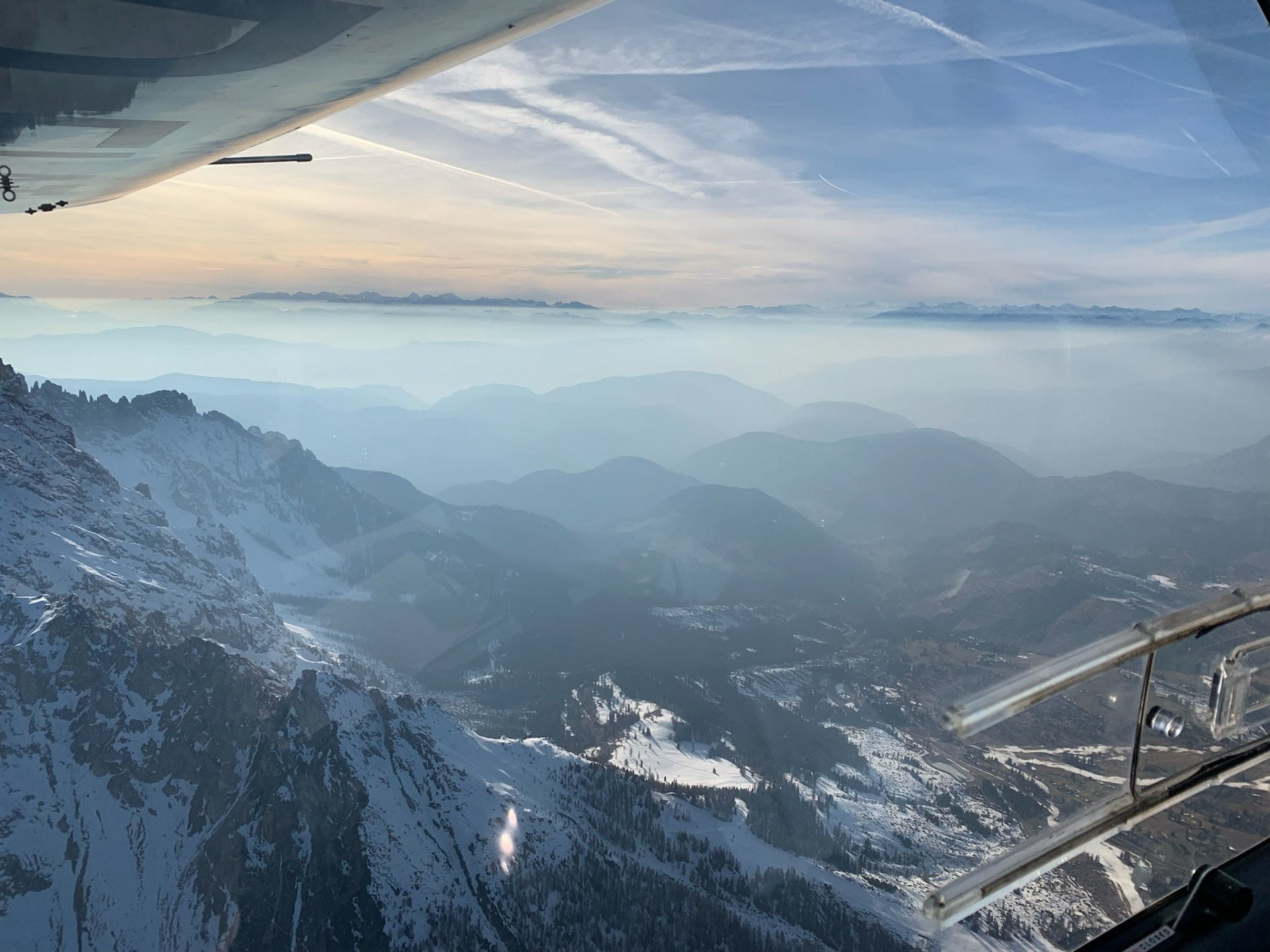 Dolomites sightseeing flight (1H)