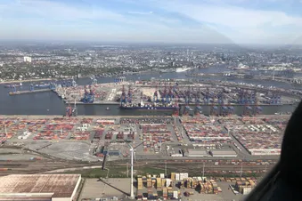 Rundflug über Hamburg