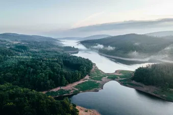 Lacs, Chateau , Forêts et Aqueducs en Morvan