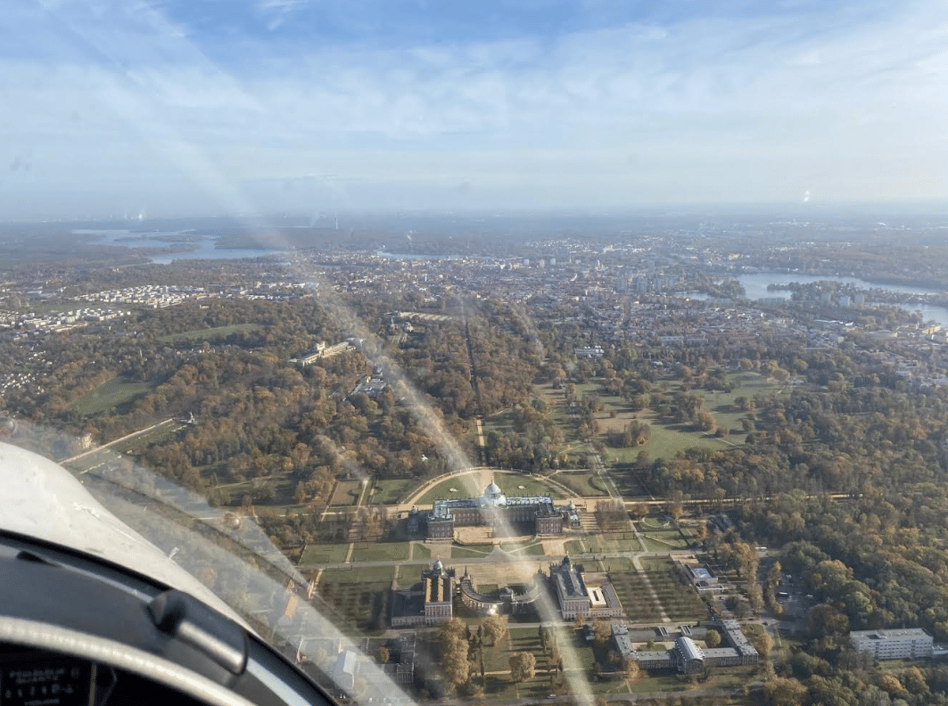 Flyover über Berlin ab Strausberg