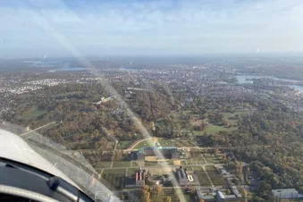 Flyover über Berlin ab Strausberg