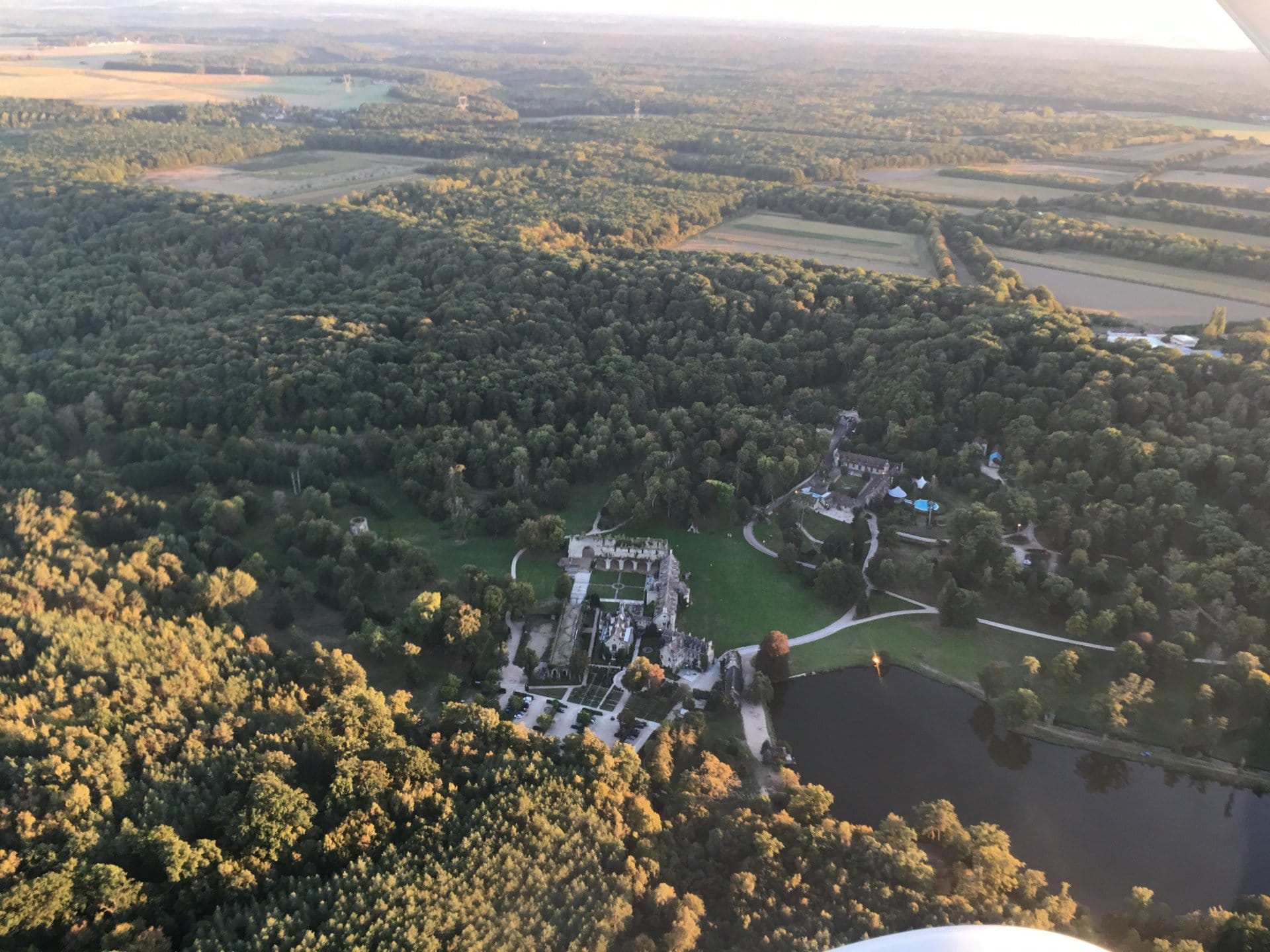 Balade aérienne dans l'ouest parisen