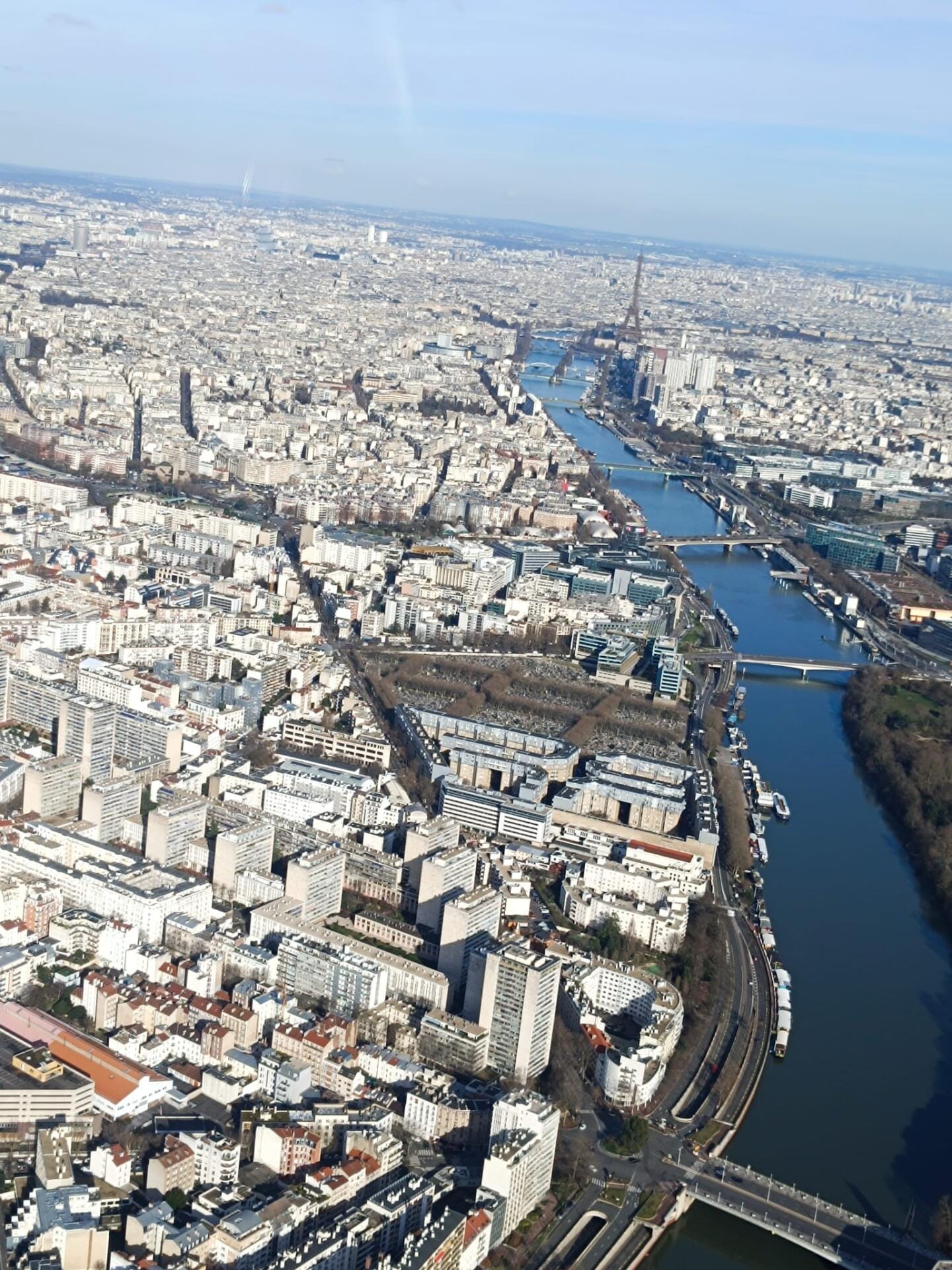 Transit parisien en hélicoptère, aller et retour