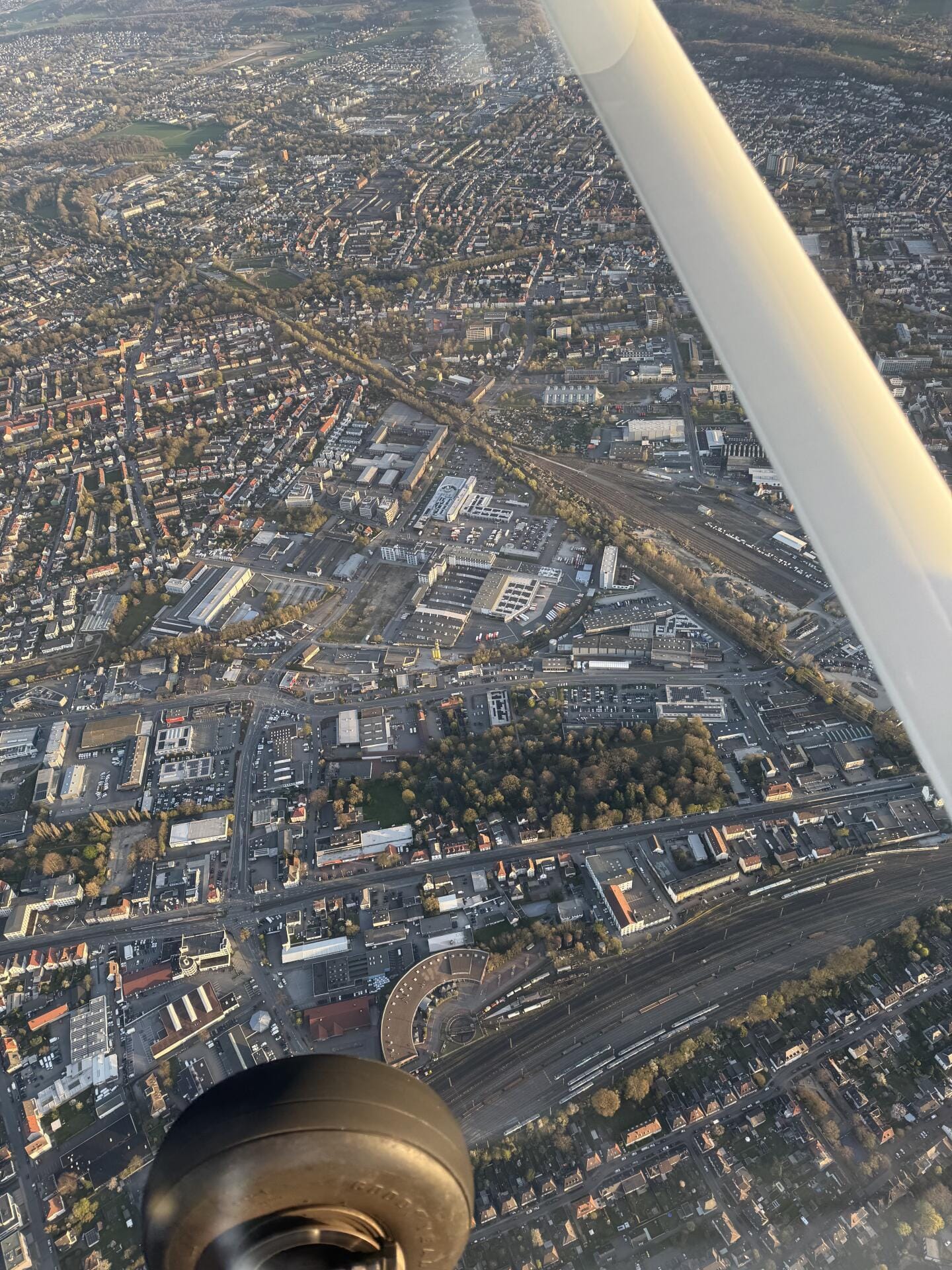 Rundflug über Bielefeld, Detmold und dein Haus?