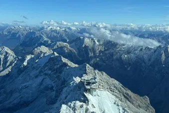 Scenic Flight Around Zugspitze & Füssen & Neuschwanstein