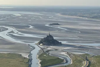 🛩️ Envolez-vous vers le Mont Saint-Michel 🛩️