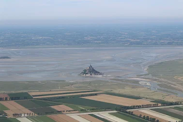 balade aérienne au dessus du Mont saint Michel